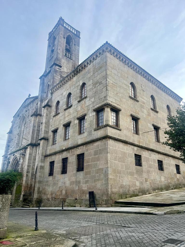 Parada Do Camino De Santiago Betanzos Luaran gambar
